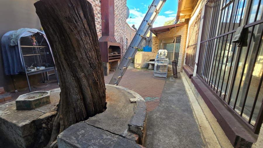 5 Bedroom Property for Sale in Navalsig Free State